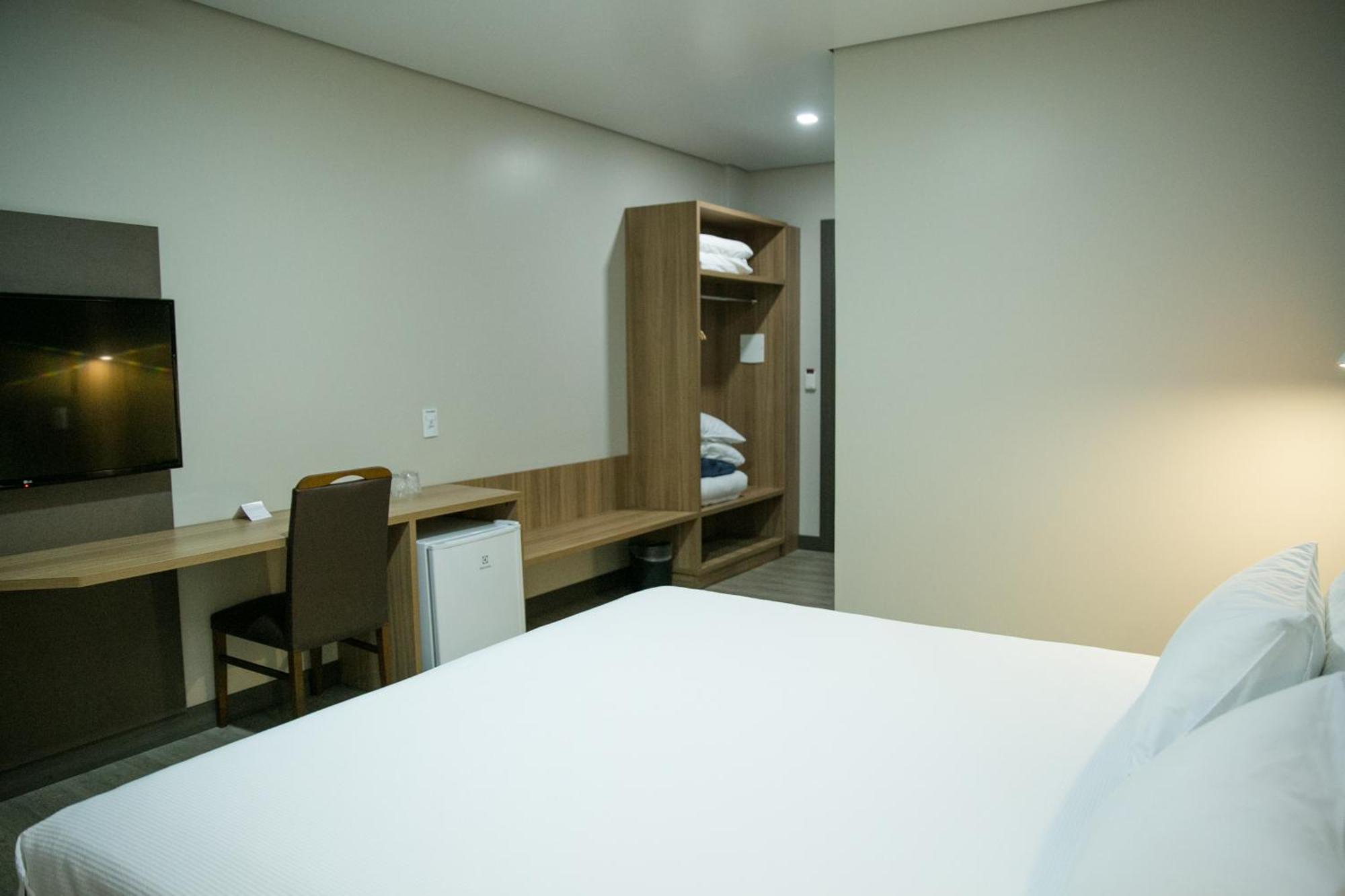 Bello Hotel 托莱多 外观 照片