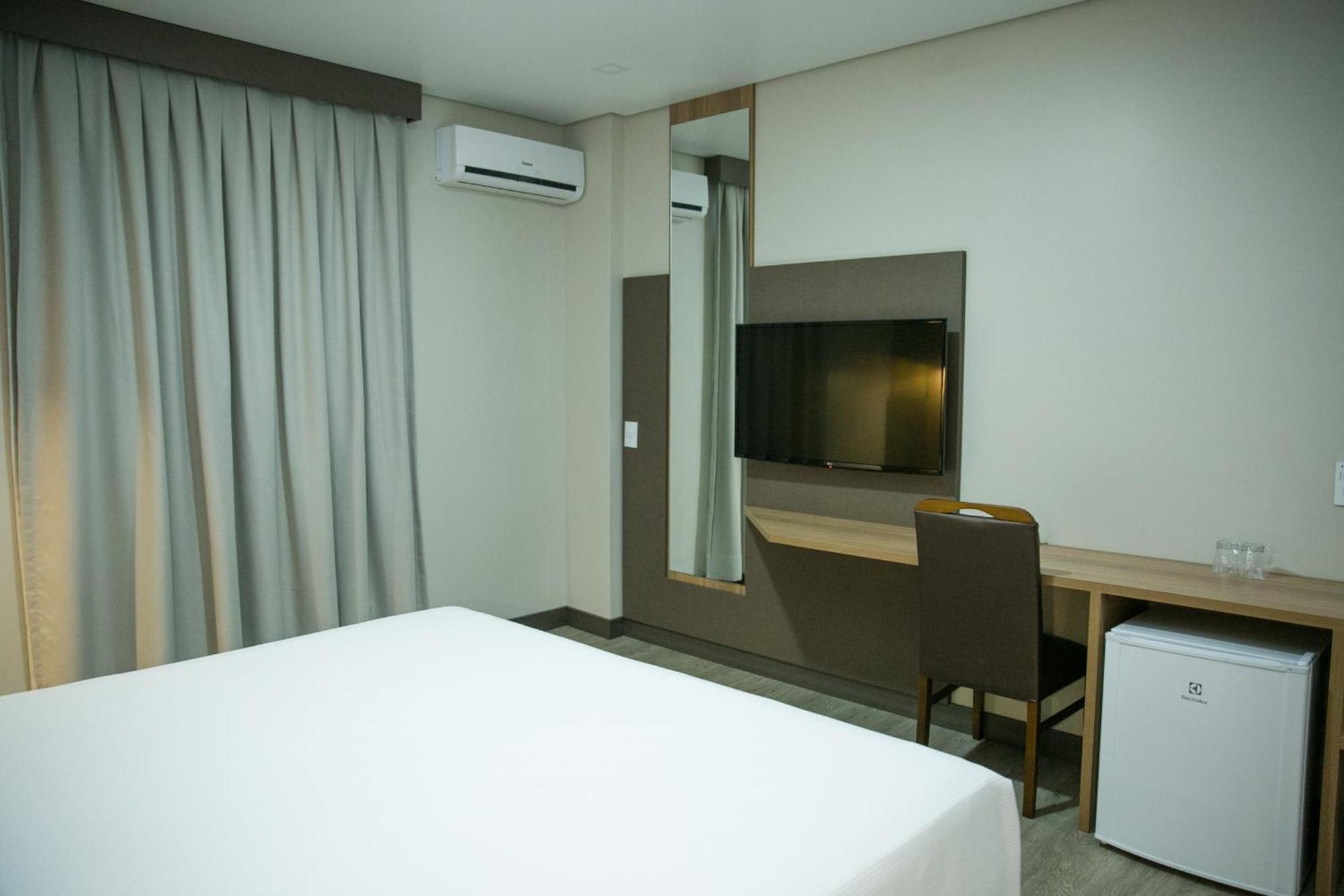Bello Hotel 托莱多 外观 照片