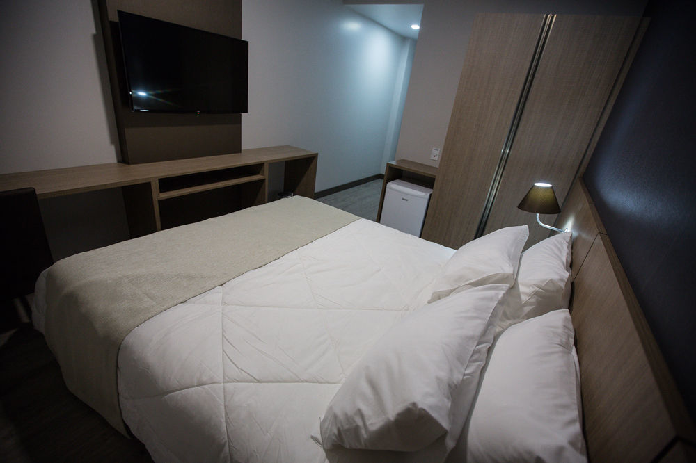 Bello Hotel 托莱多 外观 照片