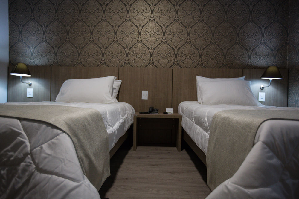 Bello Hotel 托莱多 外观 照片