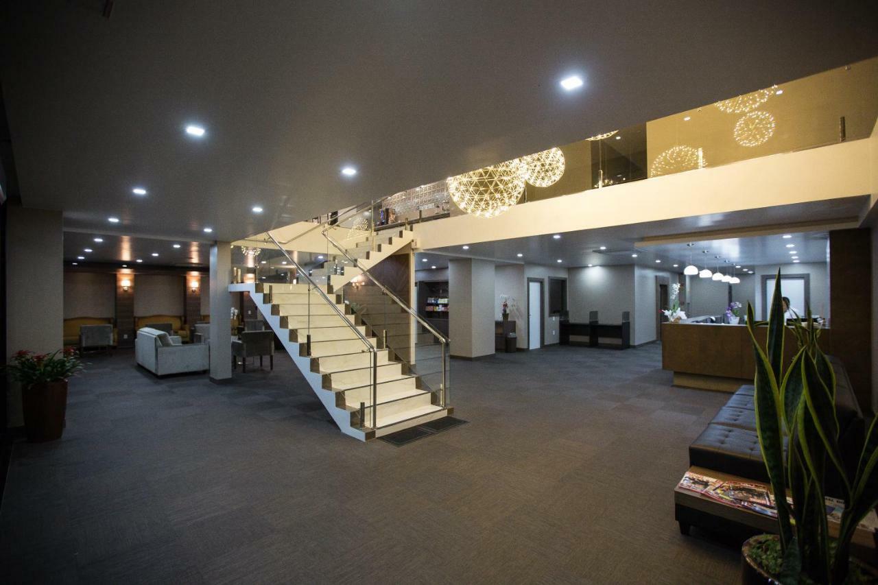 Bello Hotel 托莱多 外观 照片