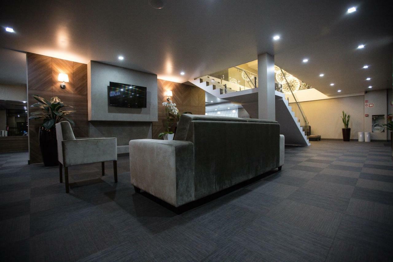 Bello Hotel 托莱多 外观 照片